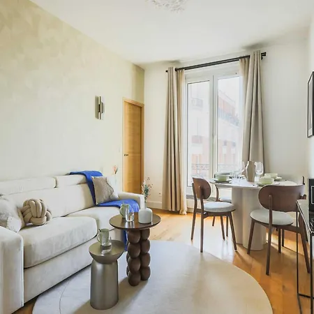 Charming Flat -1br-4p- 17e Paris