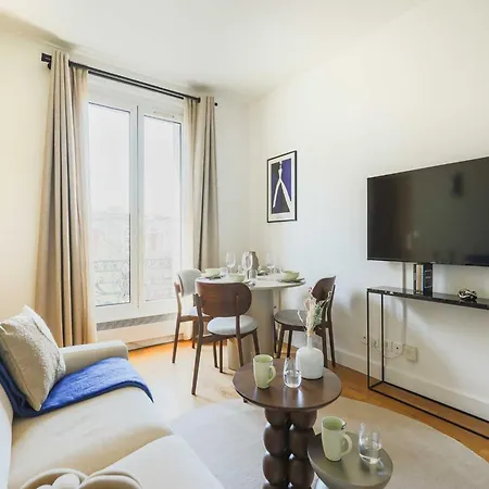 Charming Flat -1br-4p- 17e Paris