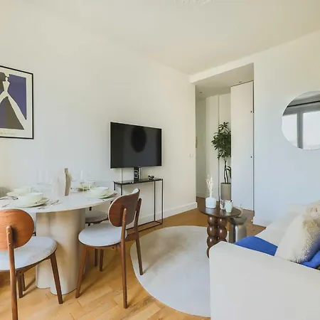Apartment Charming Flat -1br-4p- 17e Paris
