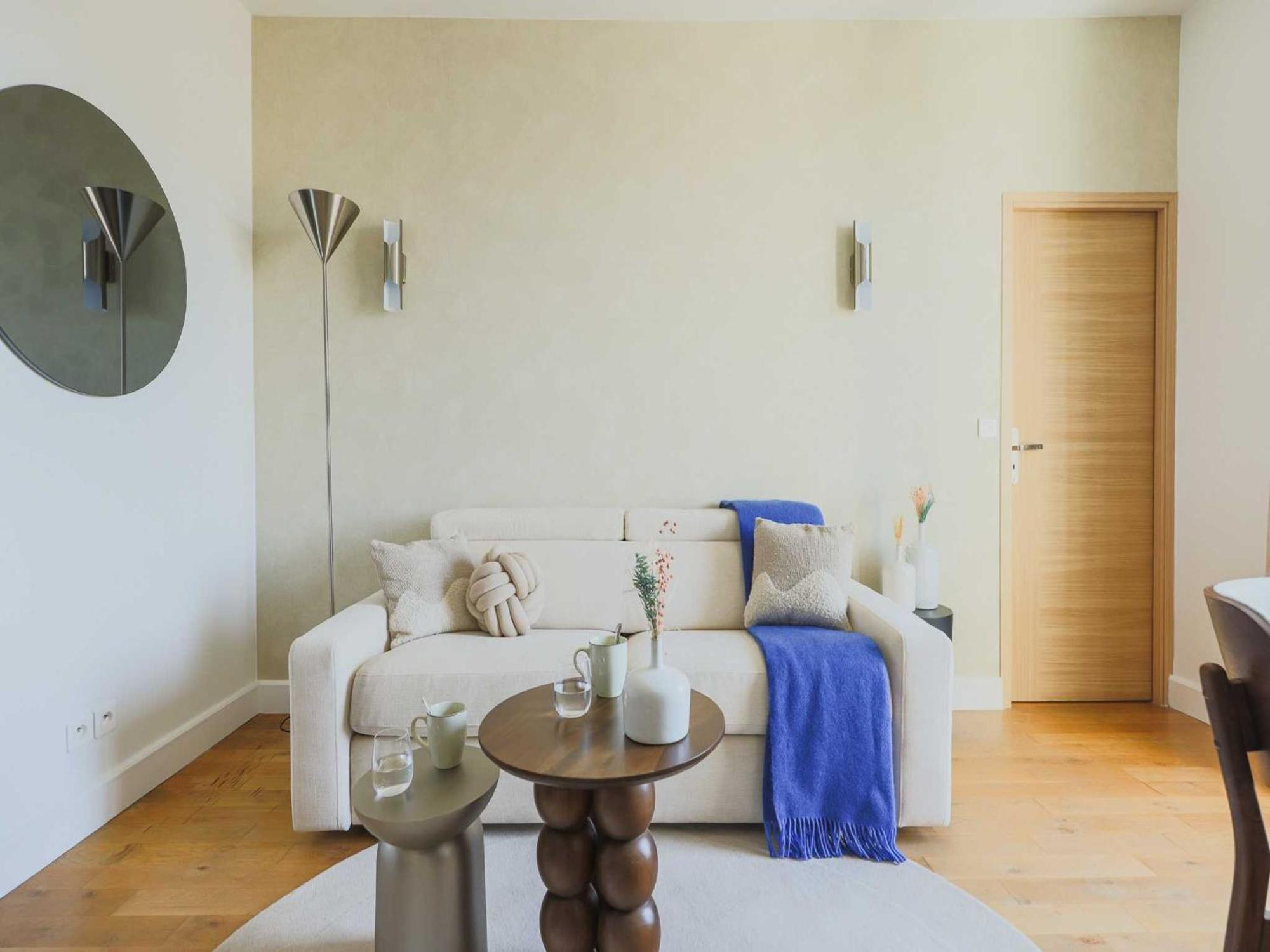 Apartment Charming Flat -1br-4p- 17e Paris